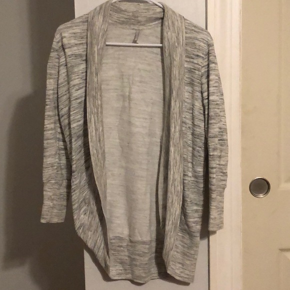 Grey and white cardigan - Picture 2 of 2